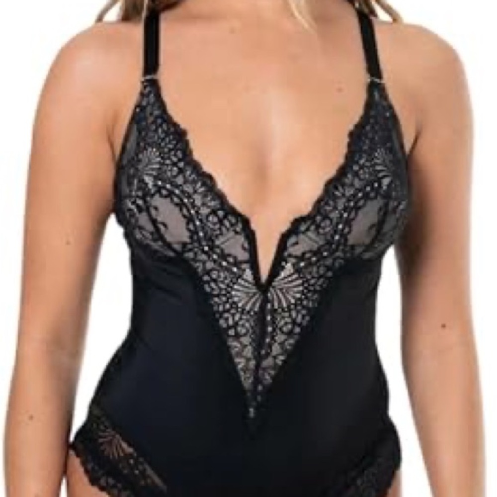 Elegant Black Lace Shapewear Bodysuit